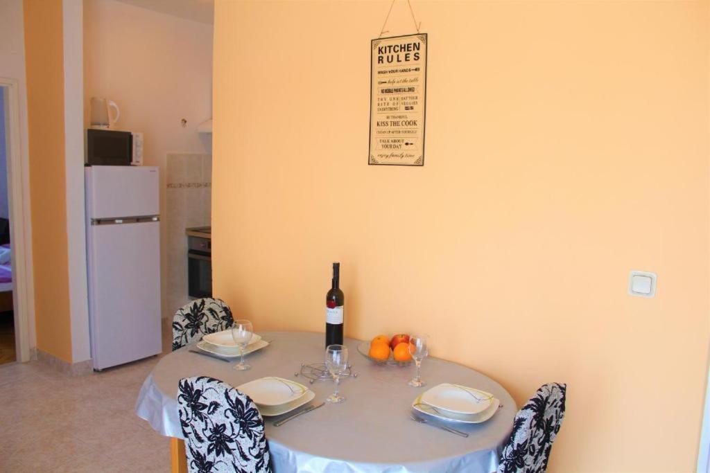 Apartment Nana Primošten Buitenkant foto