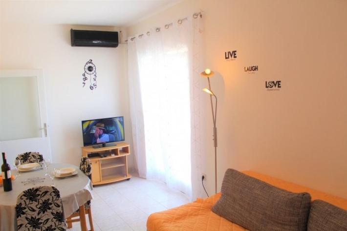 Apartment Nana Primošten Buitenkant foto